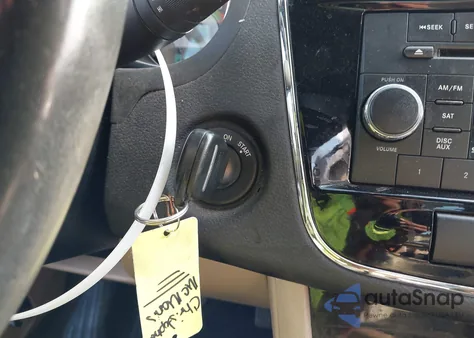 2014 Chrysler 200 Touring z USA, uszkodzony, nr VIN 1C3BCBEB7EN158176